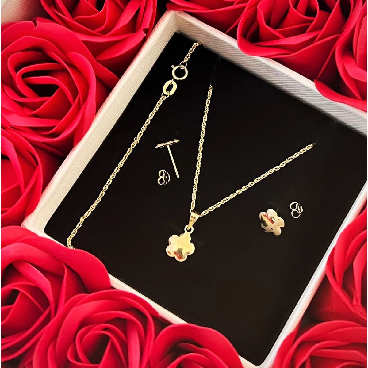 GSTFF-1047-004-0118k Real Gold Flower Earring With Necklace